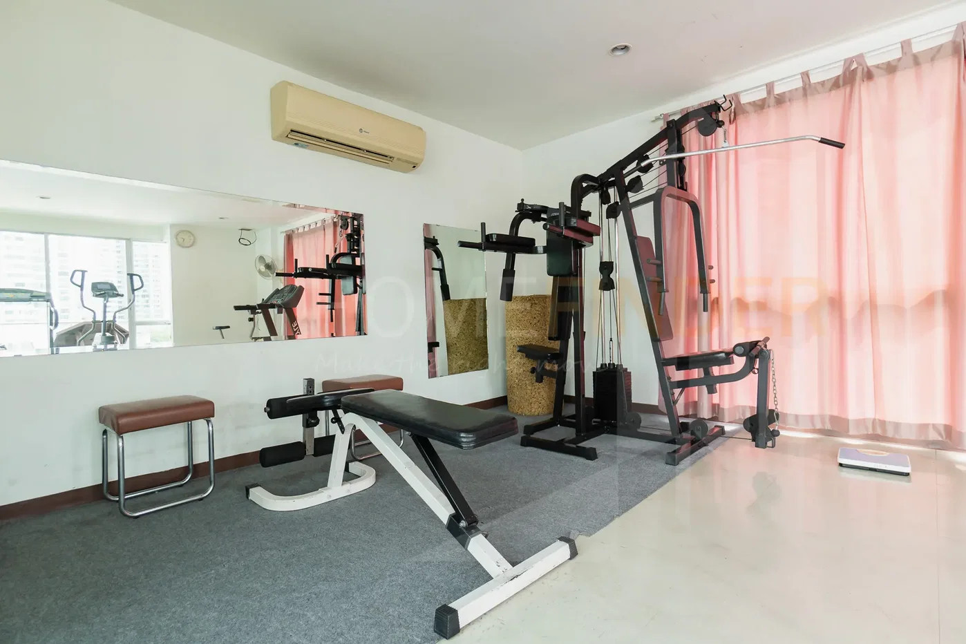 picture Y.O. Place 1 bedroom, for rent - 14/16