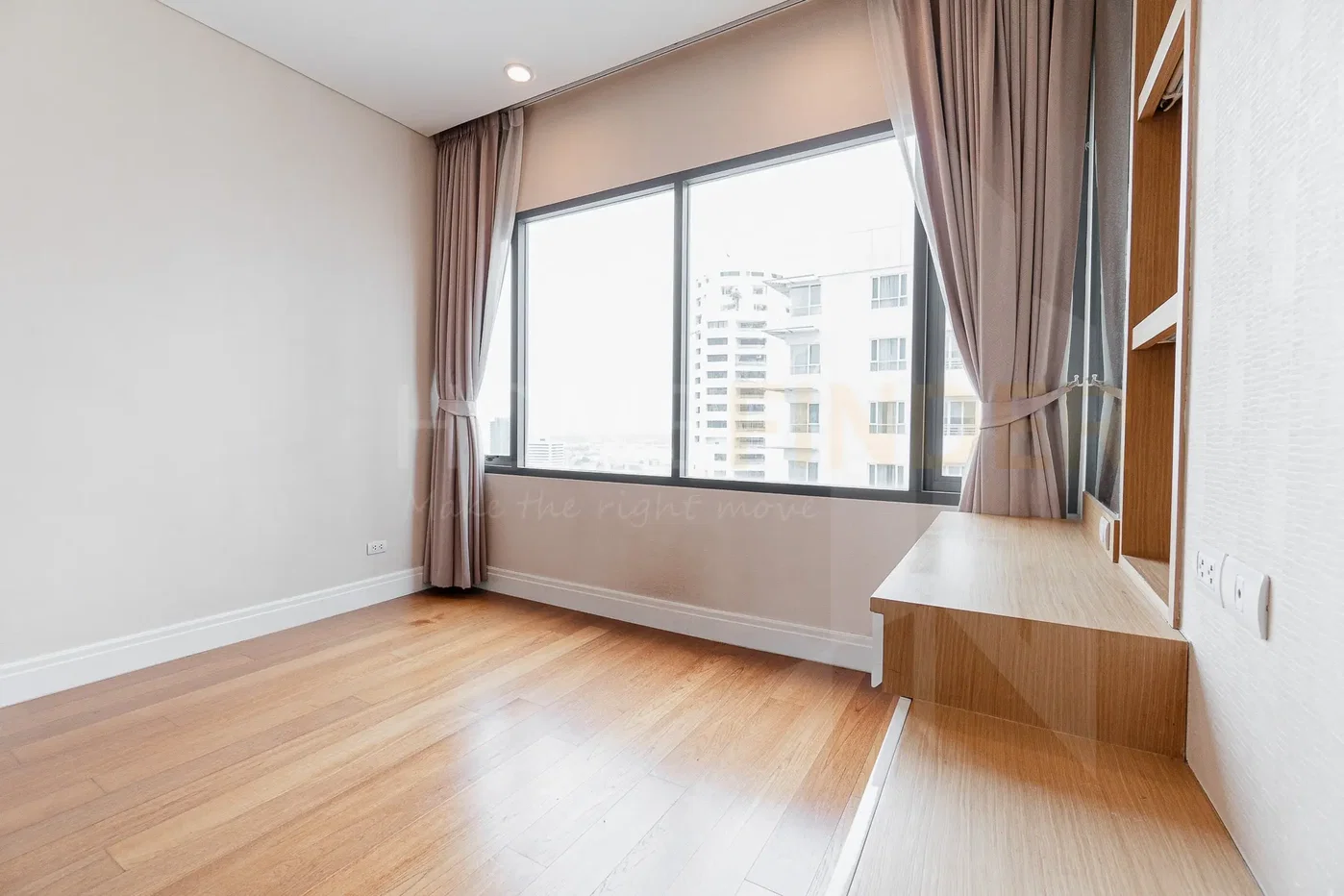 picture Bright Sukhumvit 24 3 bedrooms, for rent - 7/11