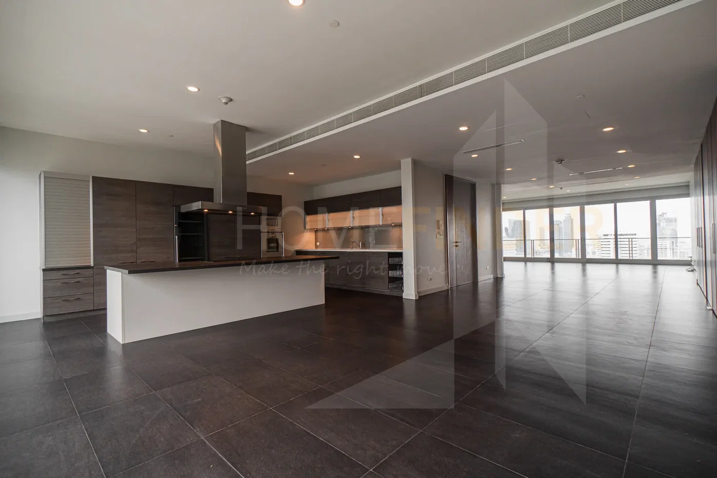 picture 185 Rajadamri 4 bedrooms, for sale - 2/12