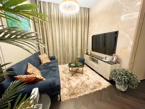 Esse Asoke 2 bedrooms, for rent