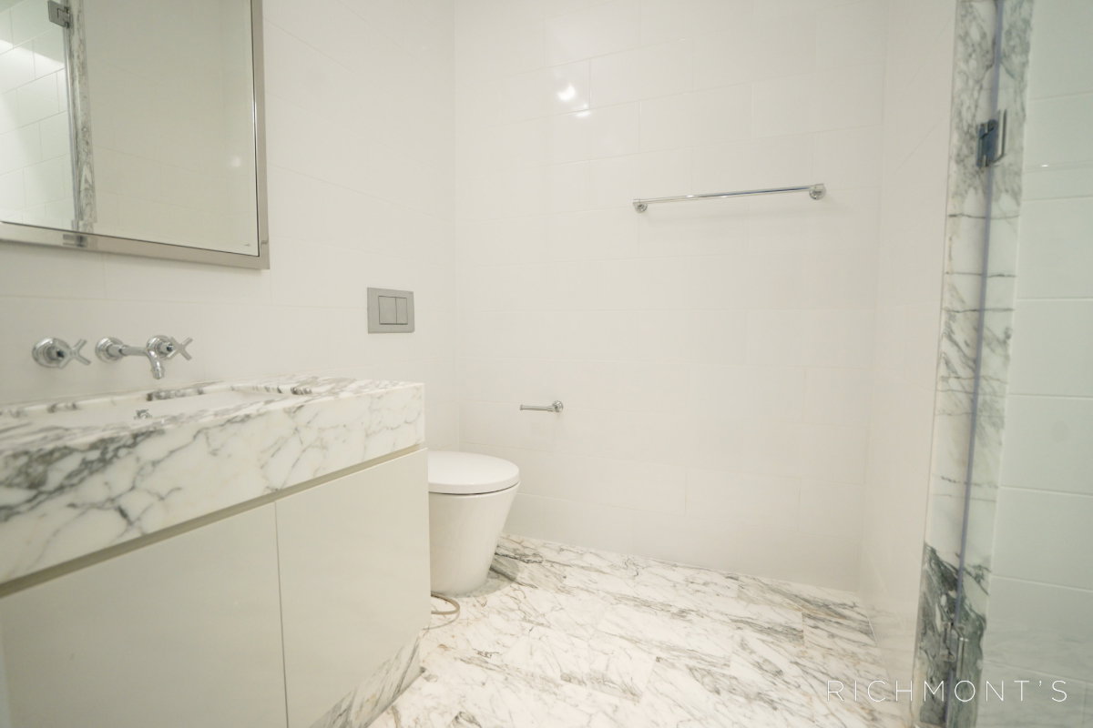picture The Ritz Carlton Residences Bangkok, 3-Bedrooms, Simplex - 9/13