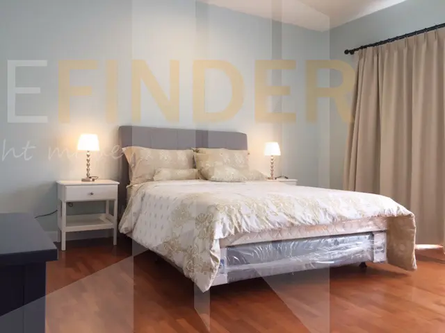 รูป Townhouse Sukhumvit 61 3 bedrooms, for rent - รูปที่ 2/17