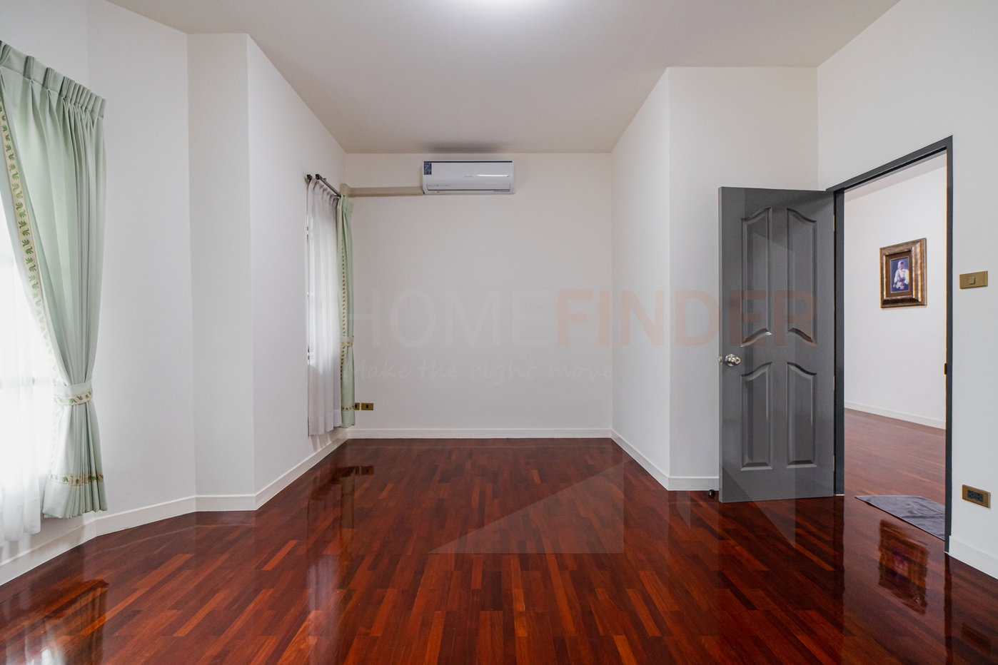 picture Windmill Park 5 bedrooms, for sale - 12/20