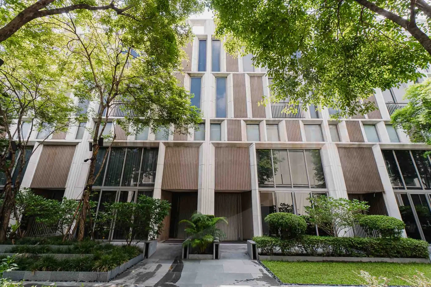 รูป Quarter 39 4 bedrooms, for rent - รูปที่ 1/12