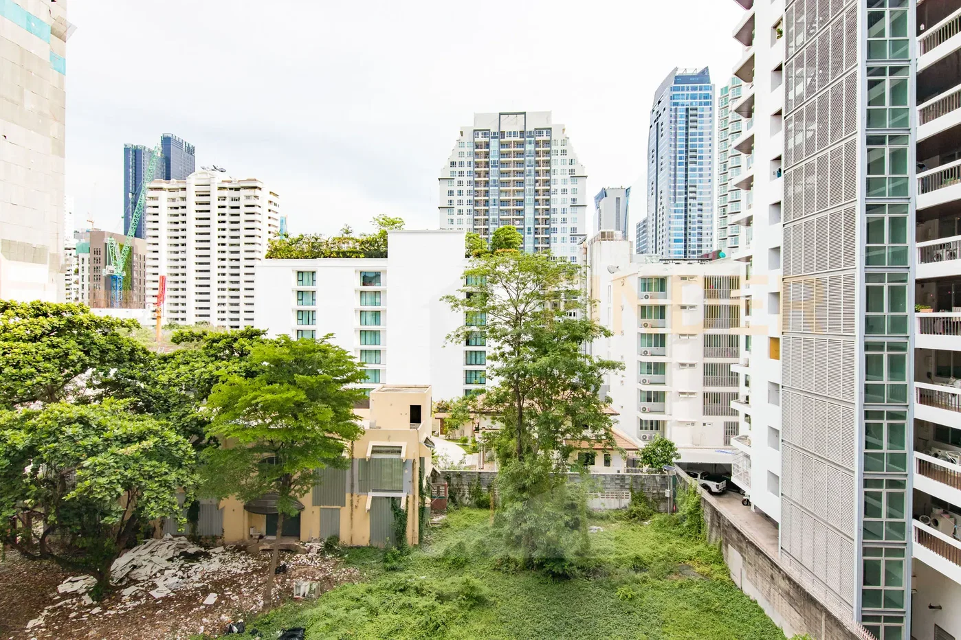 picture Wattana Suite 2 bedrooms, for sale - 14/16