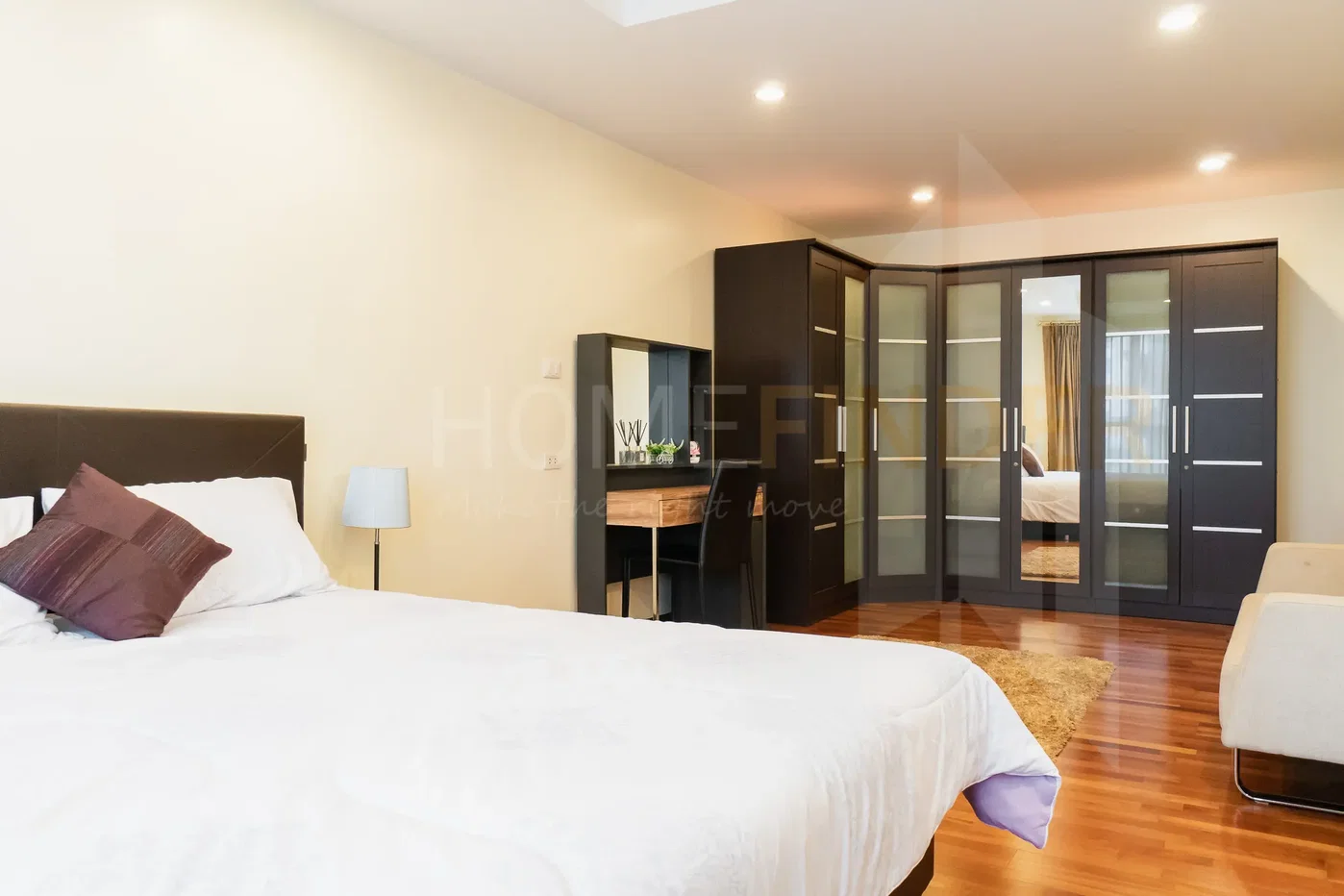 picture Avenue 61 condominium 2 bedrooms, for rent - 13/18