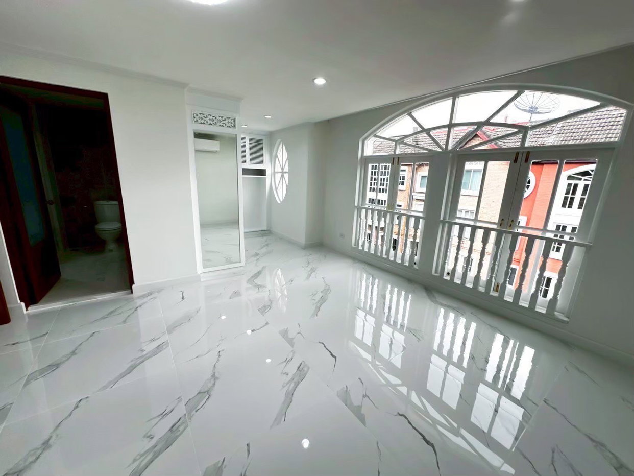 รูป Yenakart Residence 4 bedrooms, for rent - รูปที่ 3/16