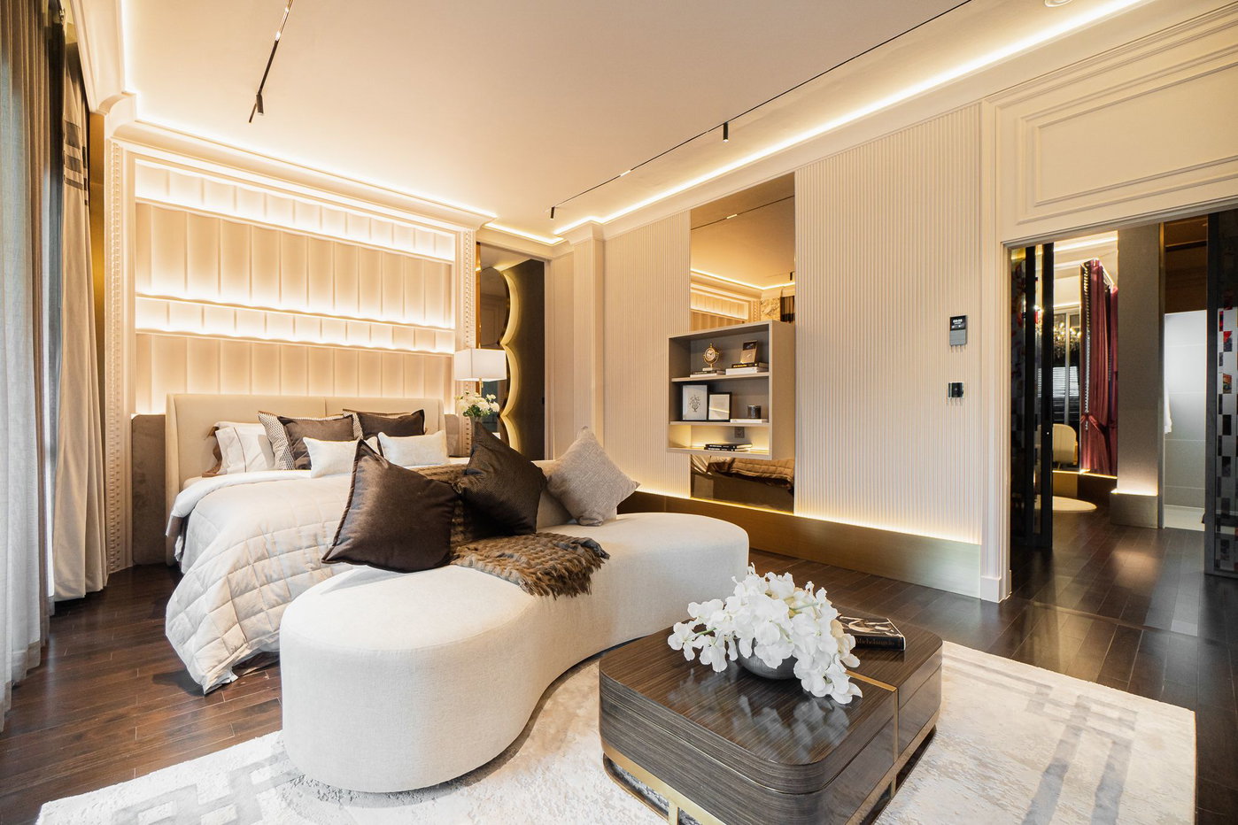 รูป แกรนด์ บางกอก บูเลอวาร์ด กรุงเทพกรีฑา ยูนิต พล็อต 4 (ยูนิตโชว์) 5 bedrooms, for sale - รูปที่ 8/14