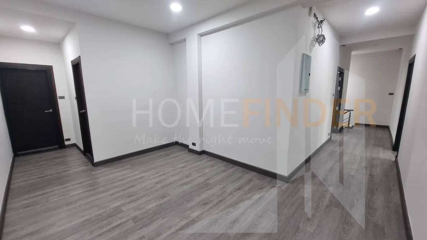 รูป Townhouse in Sukhumvit 26 6 bedrooms, for rent - รูปที่ 4/7