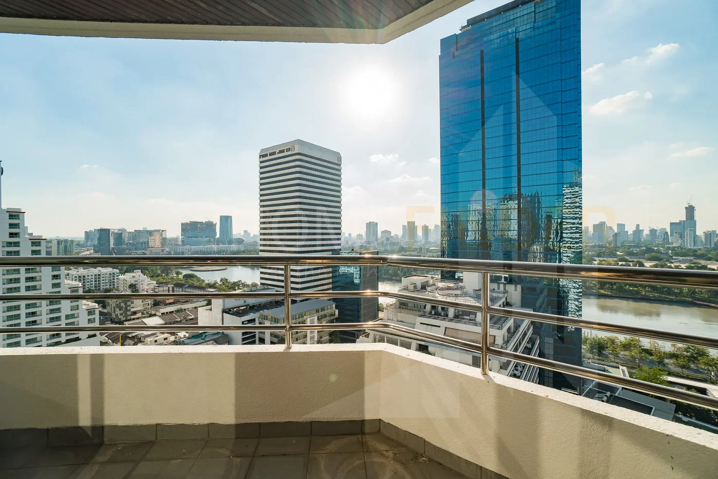 picture Lake Avenue 2 bedrooms, for rent - 20/20