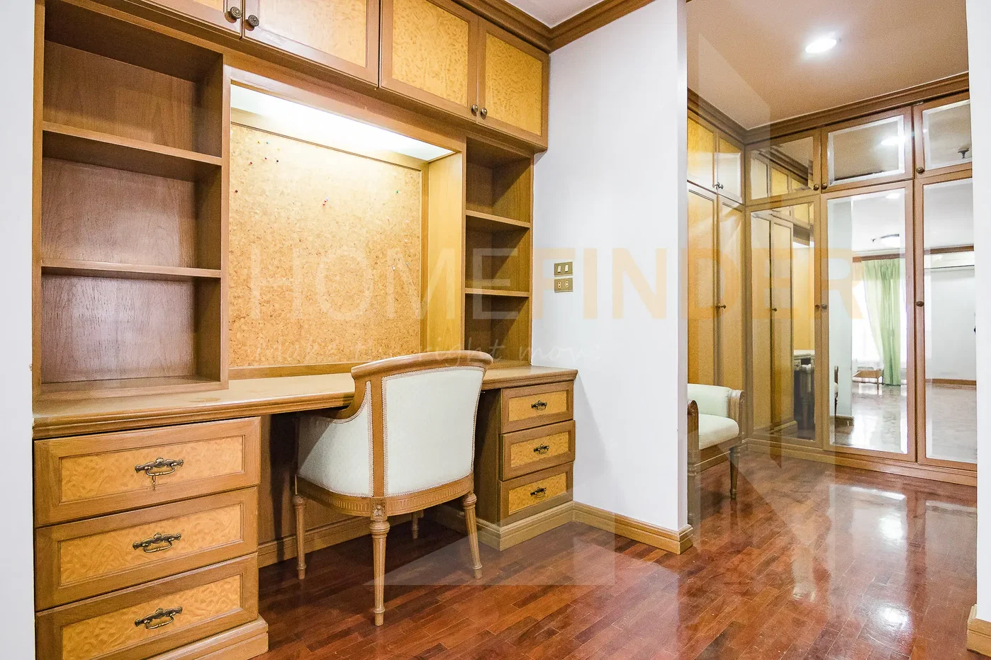 picture Fifty Fifth Tower 3 bedrooms, for rent - 13/18