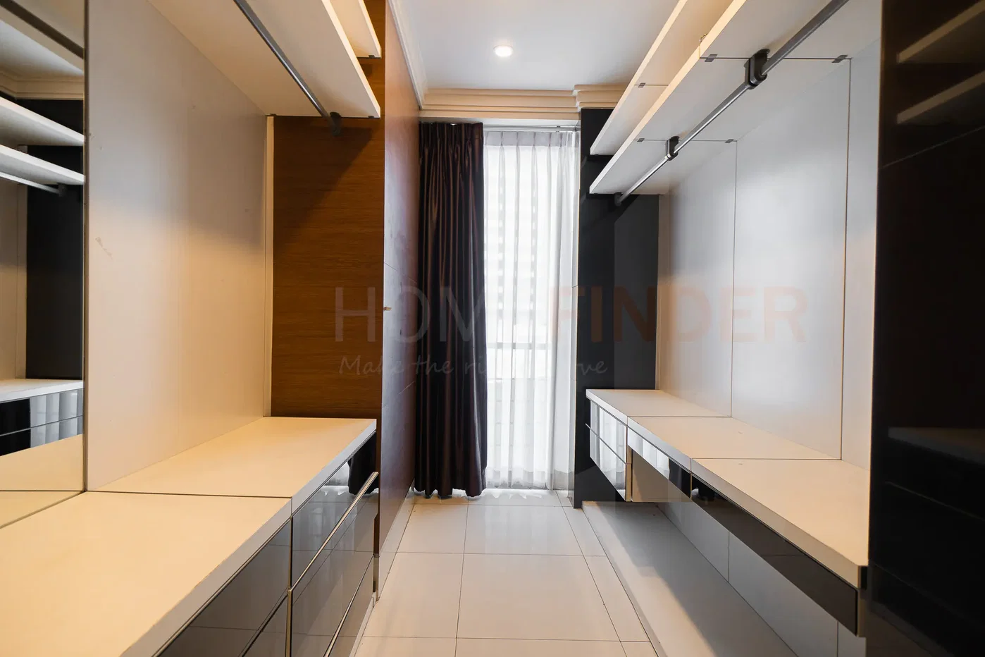 picture Master Centrium Condominium 2 bedrooms, for rent - 10/11