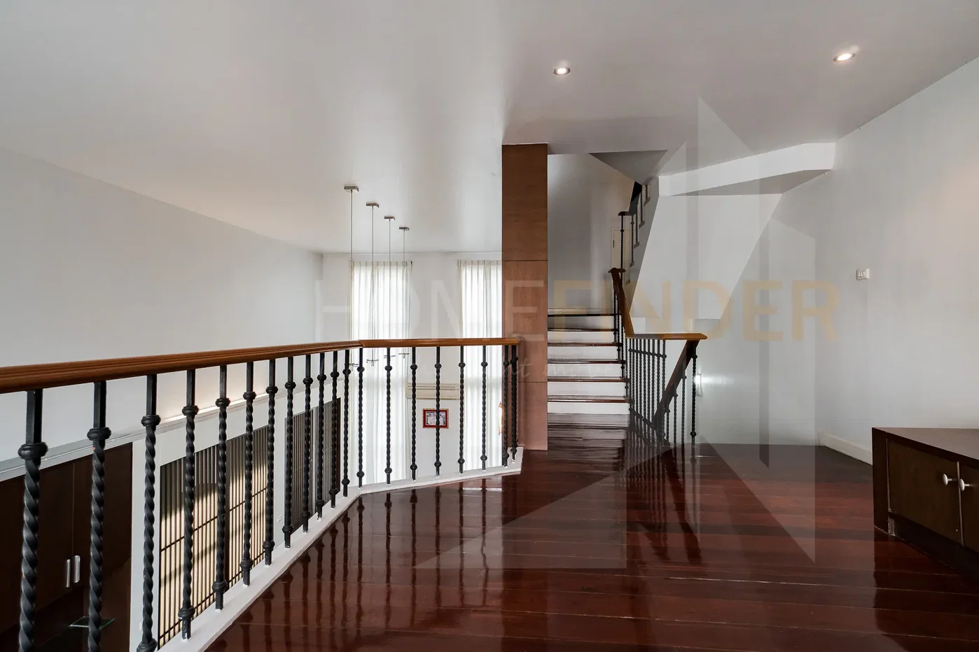 picture Baan Klang Krung Thonglor 4 bedrooms, for rent - 17/42