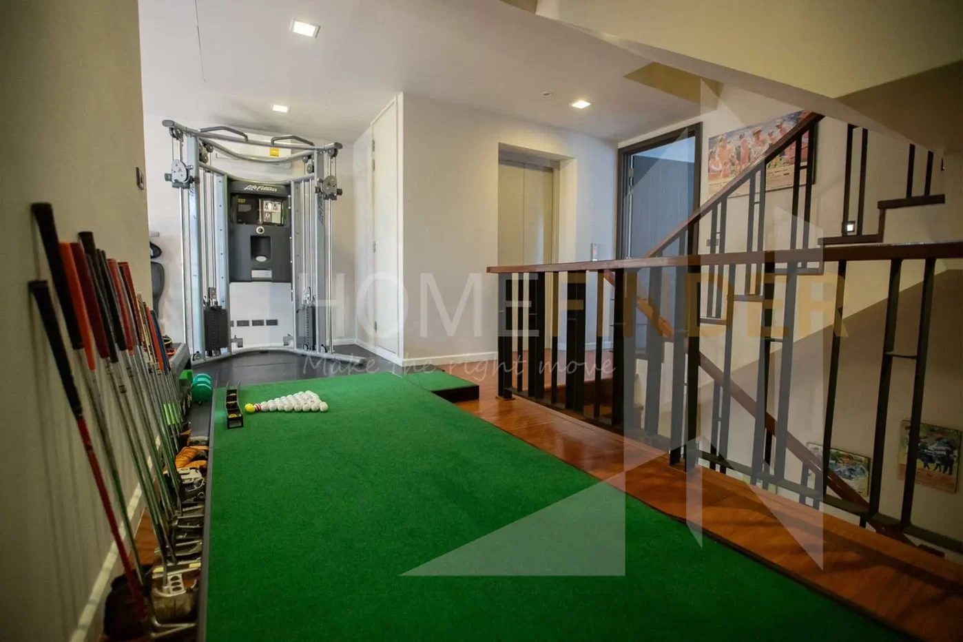 picture The Quarter 31 4 bedrooms, for sale - 10/13