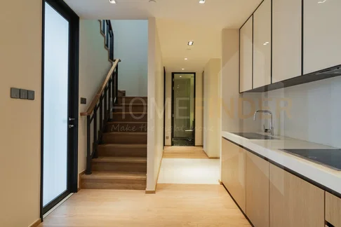 Beatniq Sukhumvit 32 studio, for sale