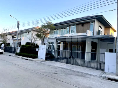 Houses for rent Anya Thani Industrial Estate (Gemopolis) : Mantana Bangna Wongwean 4 bedrooms, for rent