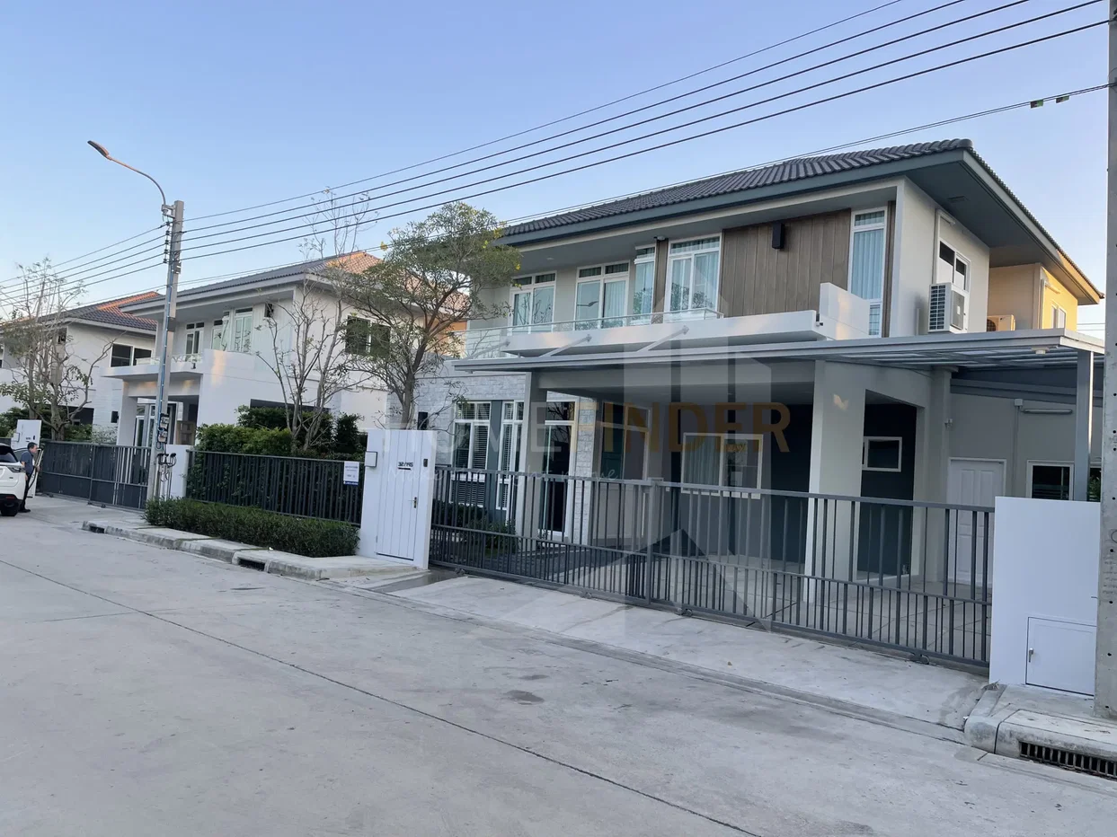 picture Mantana Bangna Wongwean 4 bedrooms, for rent - 1/7