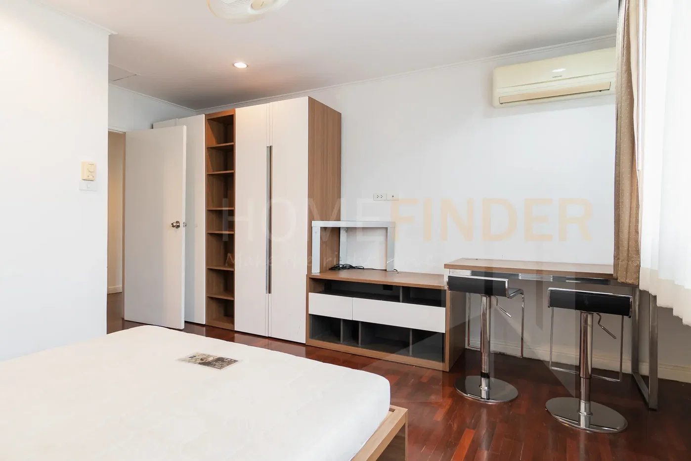 picture Sukhumvit Casa 3 bedrooms, for rent - 8/18