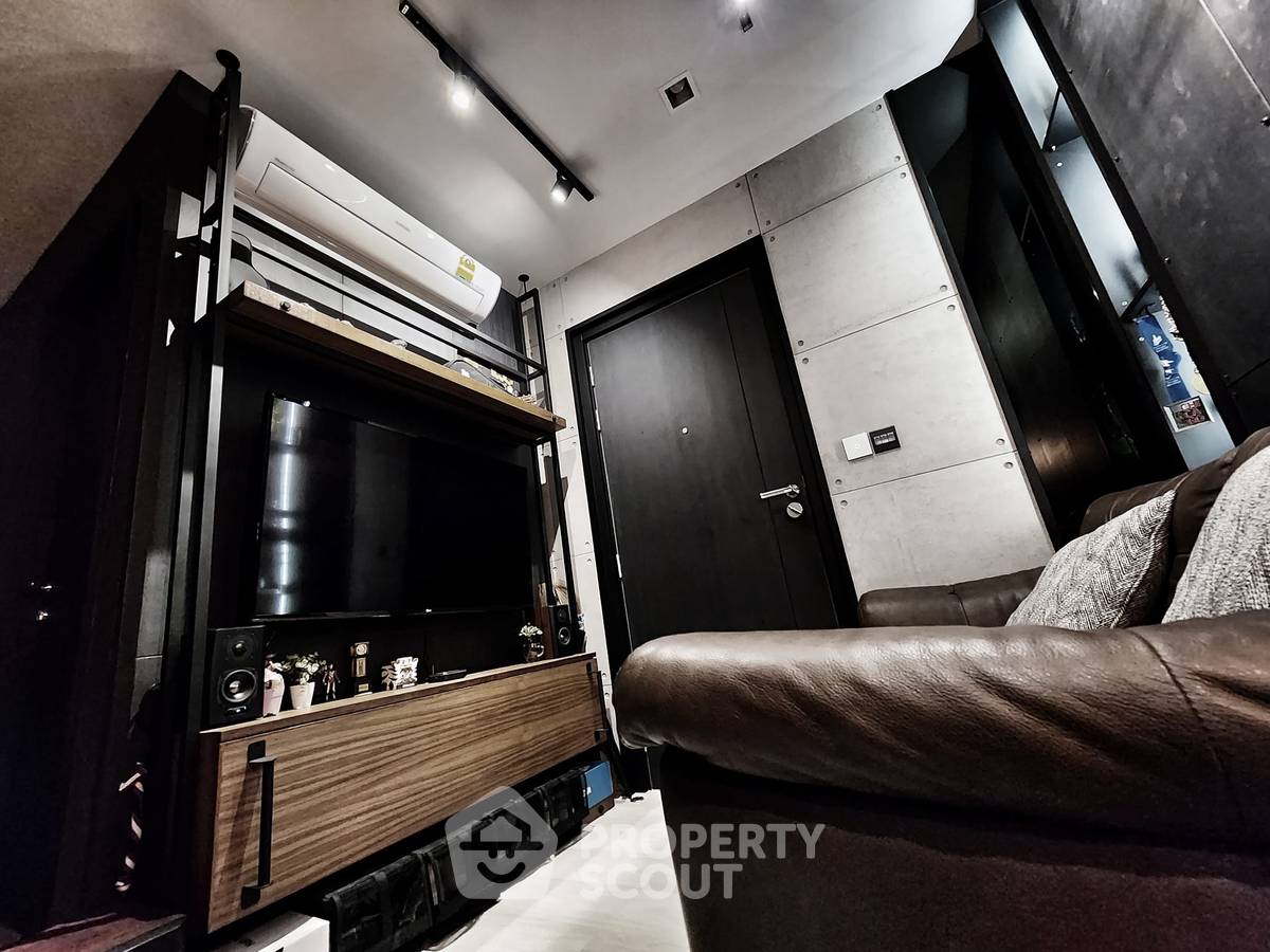 picture 1-BR Condo at Life One Wireless near BTS Phloen Chit (ID 1069095) - 1/16
