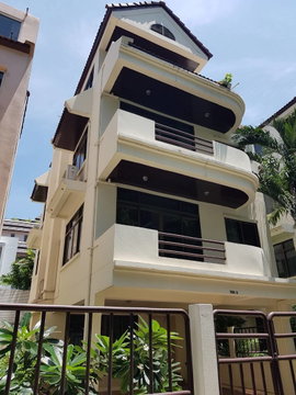 House in Sukhumvit 31 4 bedrooms, for rent
