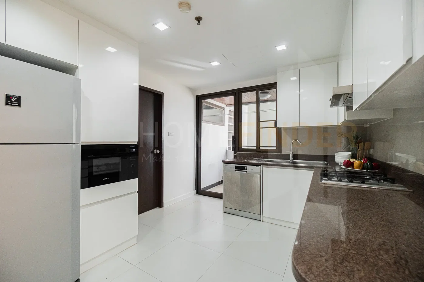picture Mayfair Garden 3 bedrooms, for rent - 3/10