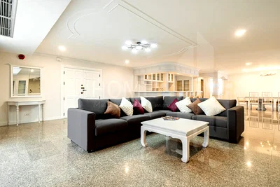 Condos for sale : Oriental Towers 4 bedrooms, for sale