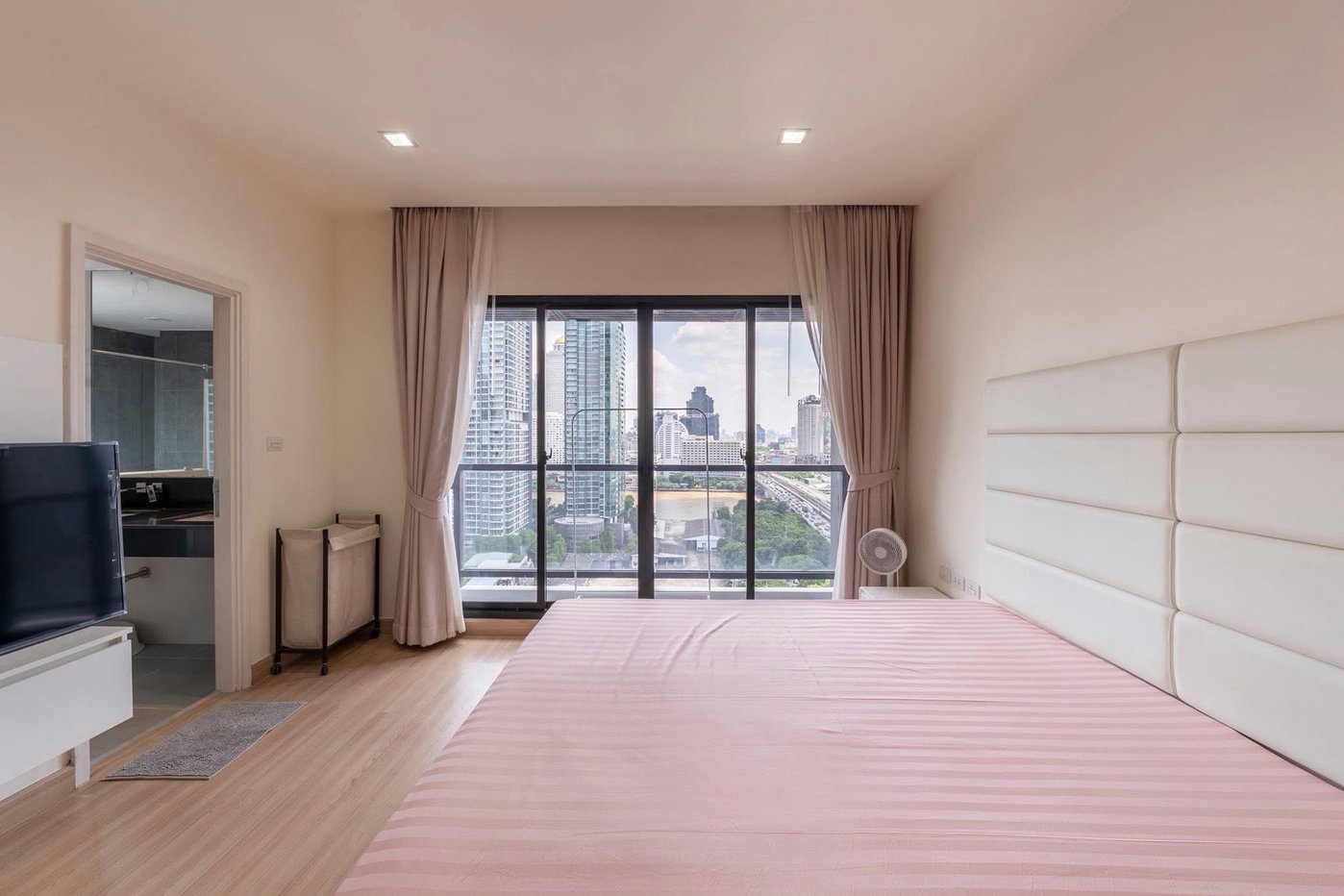 picture Urbano Absolute Sathon - Taksin 2 bedrooms, for sale - 12/18