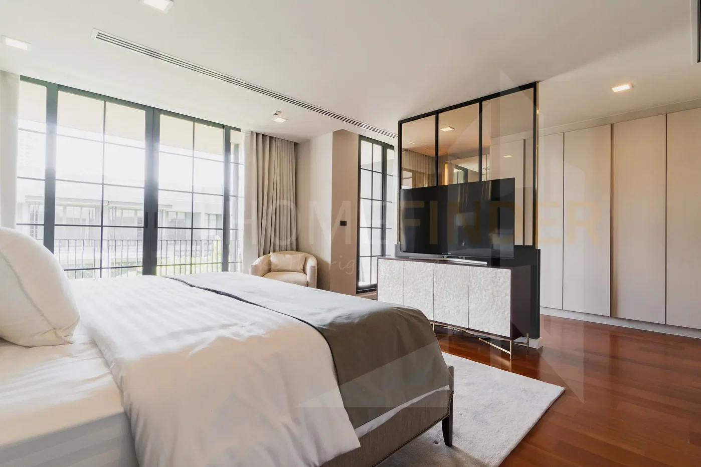 picture Quarter 31 5 bedrooms, for sale - 20/27