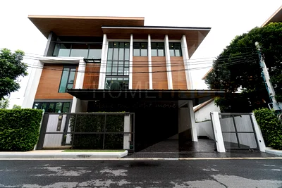 Houses for sale Bangkok : The AVA Residence Sukhumvit 5 bedrooms, for sale