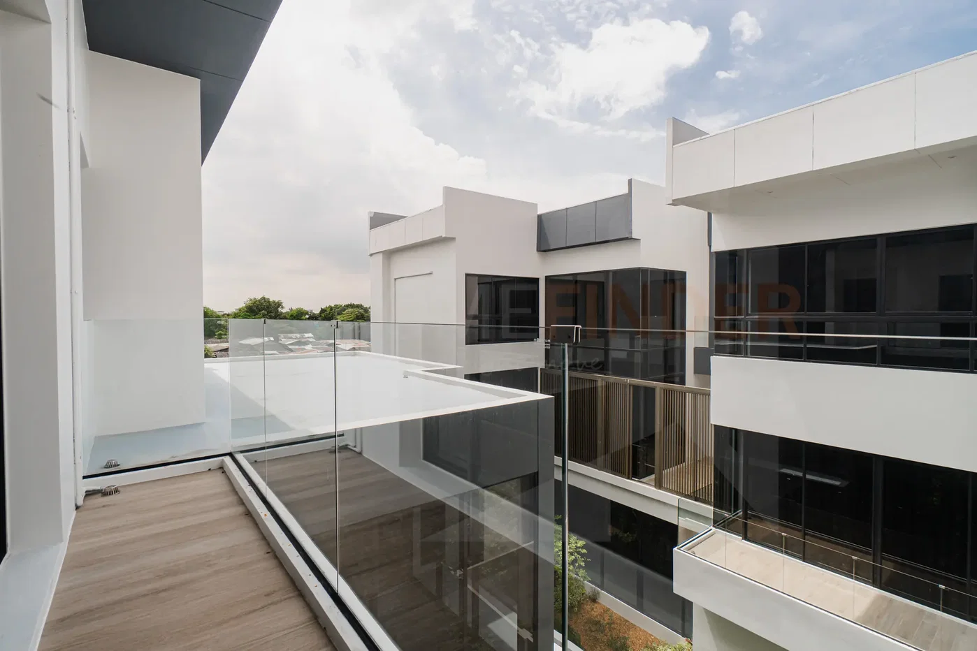 รูป BUGAAN KRUNGTHEP KREETHA 3 bedrooms, for sale - รูปที่ 10/18