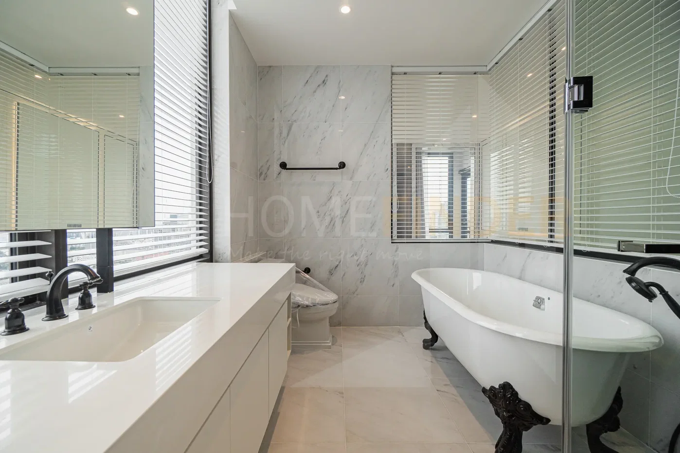 picture Muniq Langsuan 3 bedrooms, for rent - 8/10