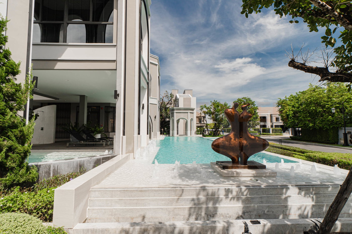 รูป GRAND BANGKOK BOULEVARD RAMINTRA - KASET NAWAMIN 5 bedrooms, for sale - รูปที่ 2/20