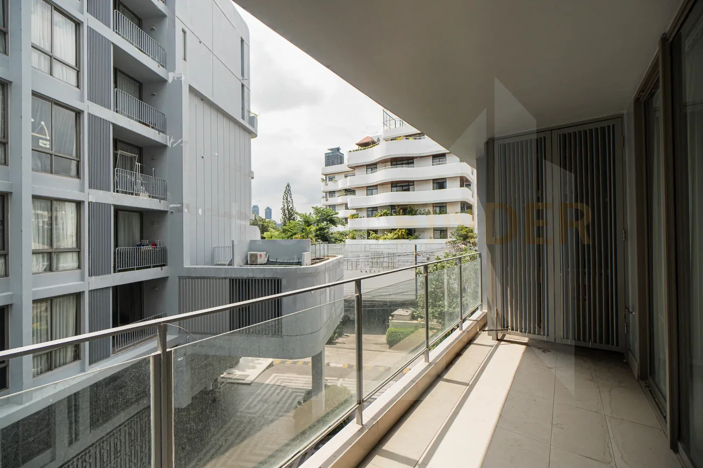 picture Downtown 49 3 bedrooms, for sale - 9/9