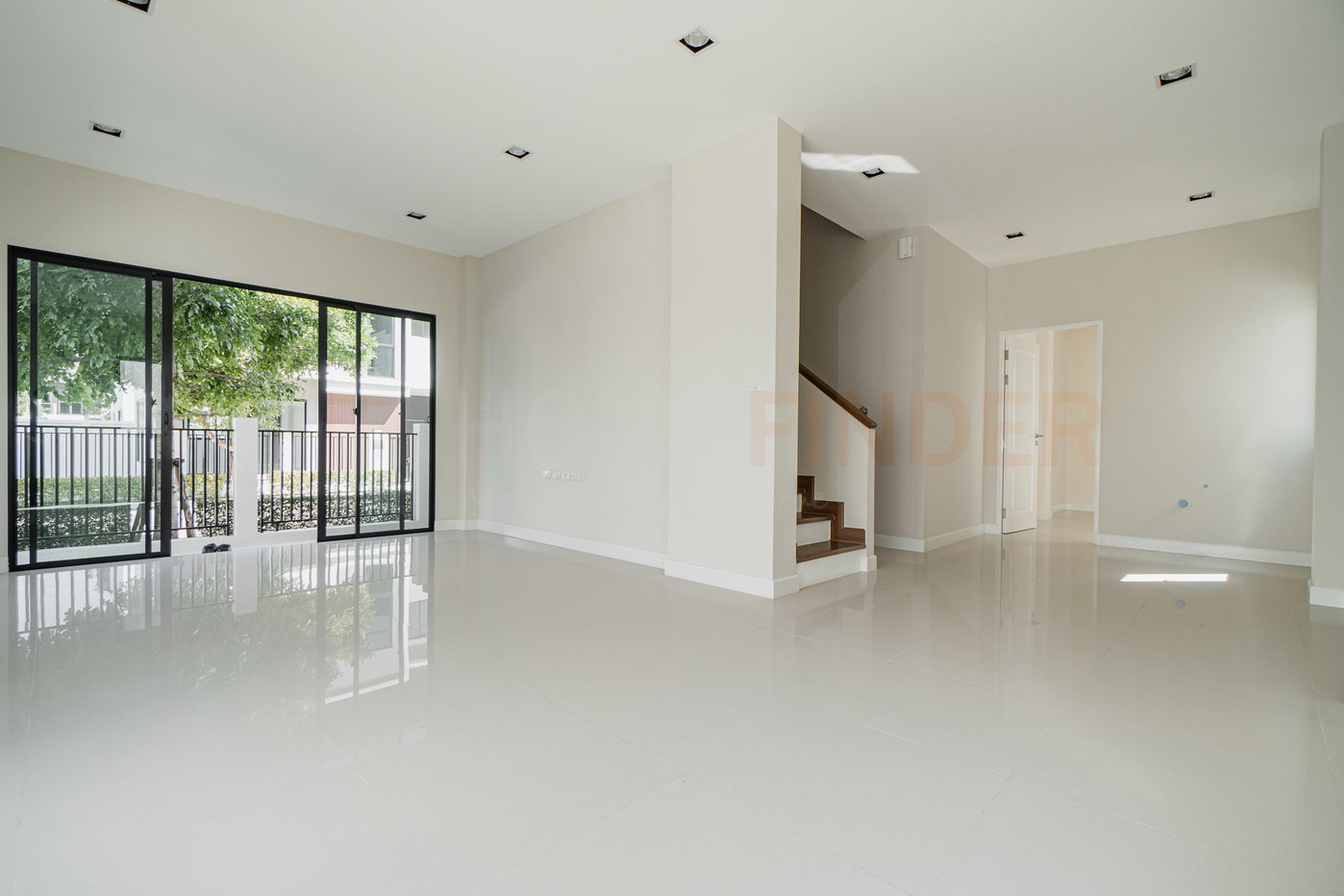 รูป The One Life Bangna 4 bedrooms, for sale - รูปที่ 2/15