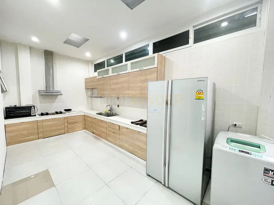 รูป Urban Sathorn - 3 Bedroom House in Sathorn 3 bedrooms, for rent - รูปที่ 3/11