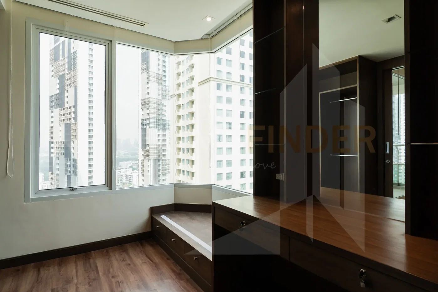 picture Ideal 24 4 bedrooms, for rent - 21/37