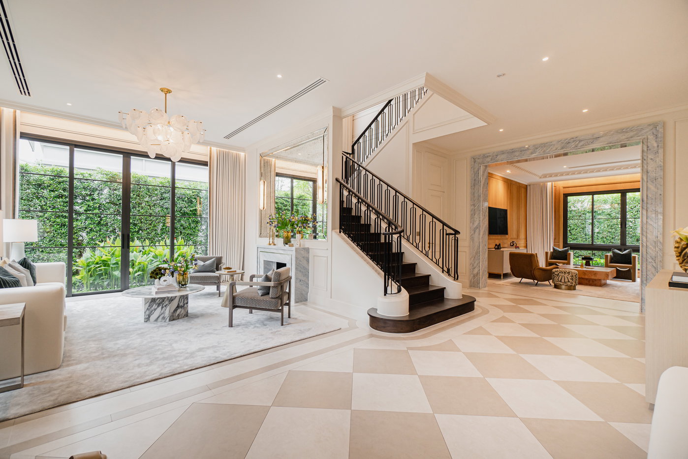 รูป นาราสิริ บรมราชชนนี 5 bedrooms, for sale - รูปที่ 3/31