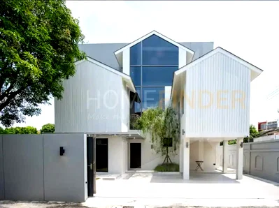 บ้านเดี่ยว เขตคลองเตย : House in Pridi14 H-527 3 bedrooms, for sale