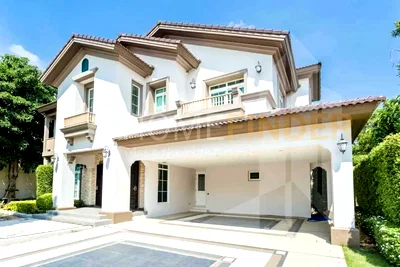 Houses for rent Bang Plee Samut Prakarn : Nantawan Bangna Km.7 4 bedrooms, for rent