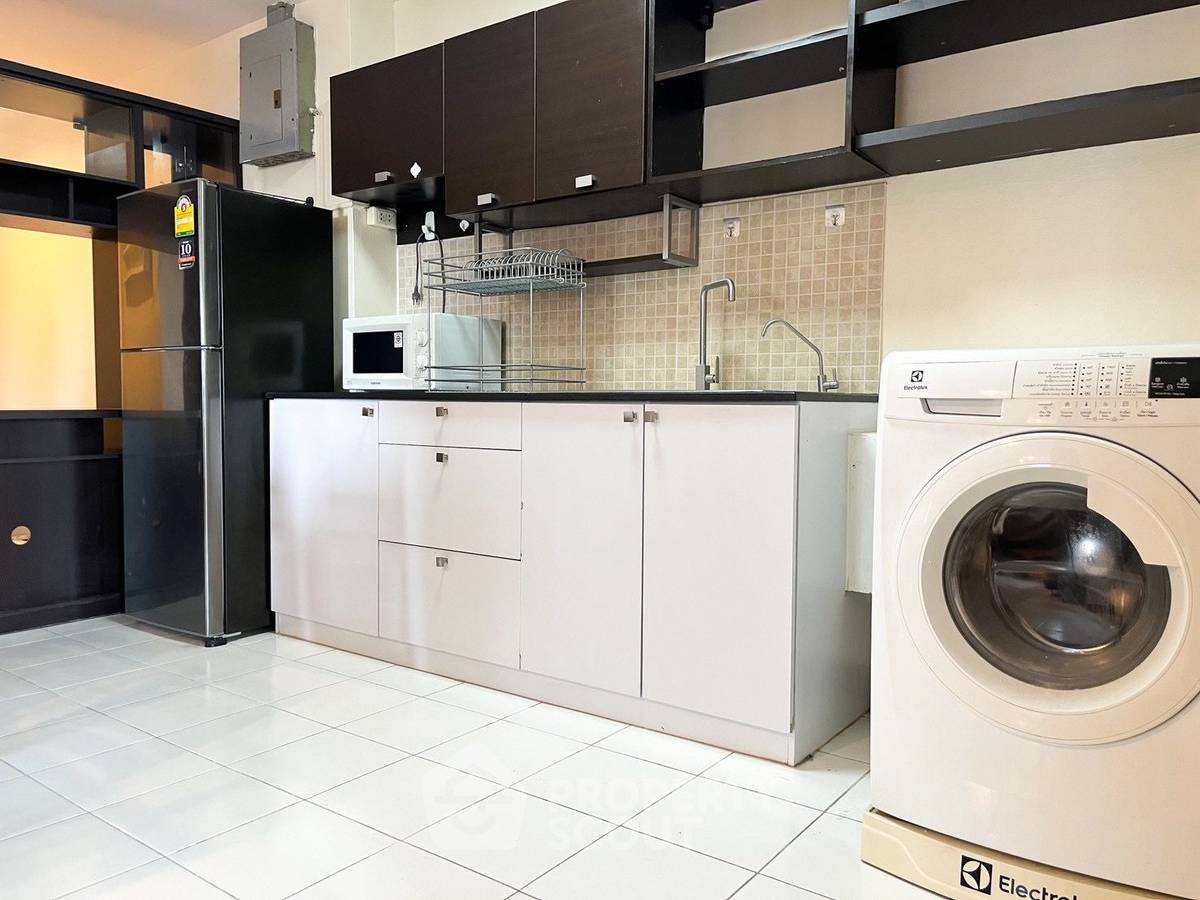 picture 1-BR Condo For Rent, Wittayu Complex, 70 Sqm, Near BTS Phloen Chit (ID 882029) - 9/11