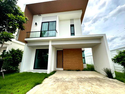 Houses for rent Bang Plee Samut Prakarn : House For Rent Como Bianca Bangna  (ST-02)