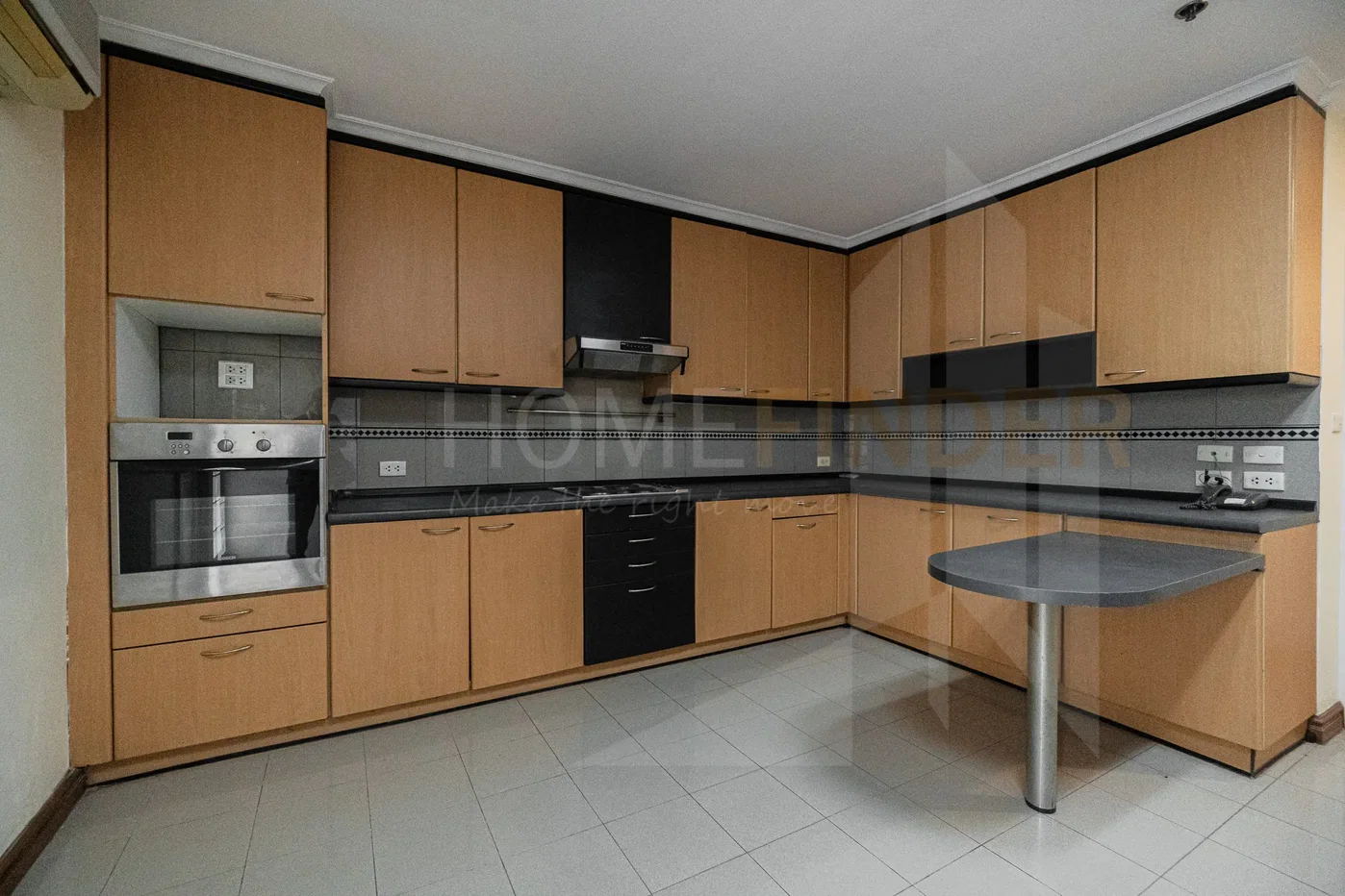 picture Kallista Mansion 3 bedrooms, for rent - 4/9