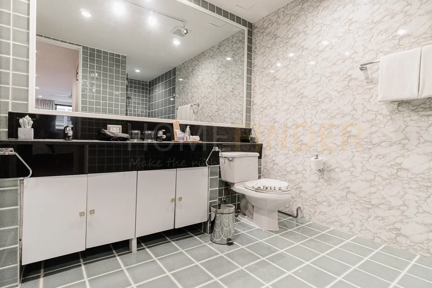 picture Benviar Tonson Residence 3 bedrooms, for rent - 8/10