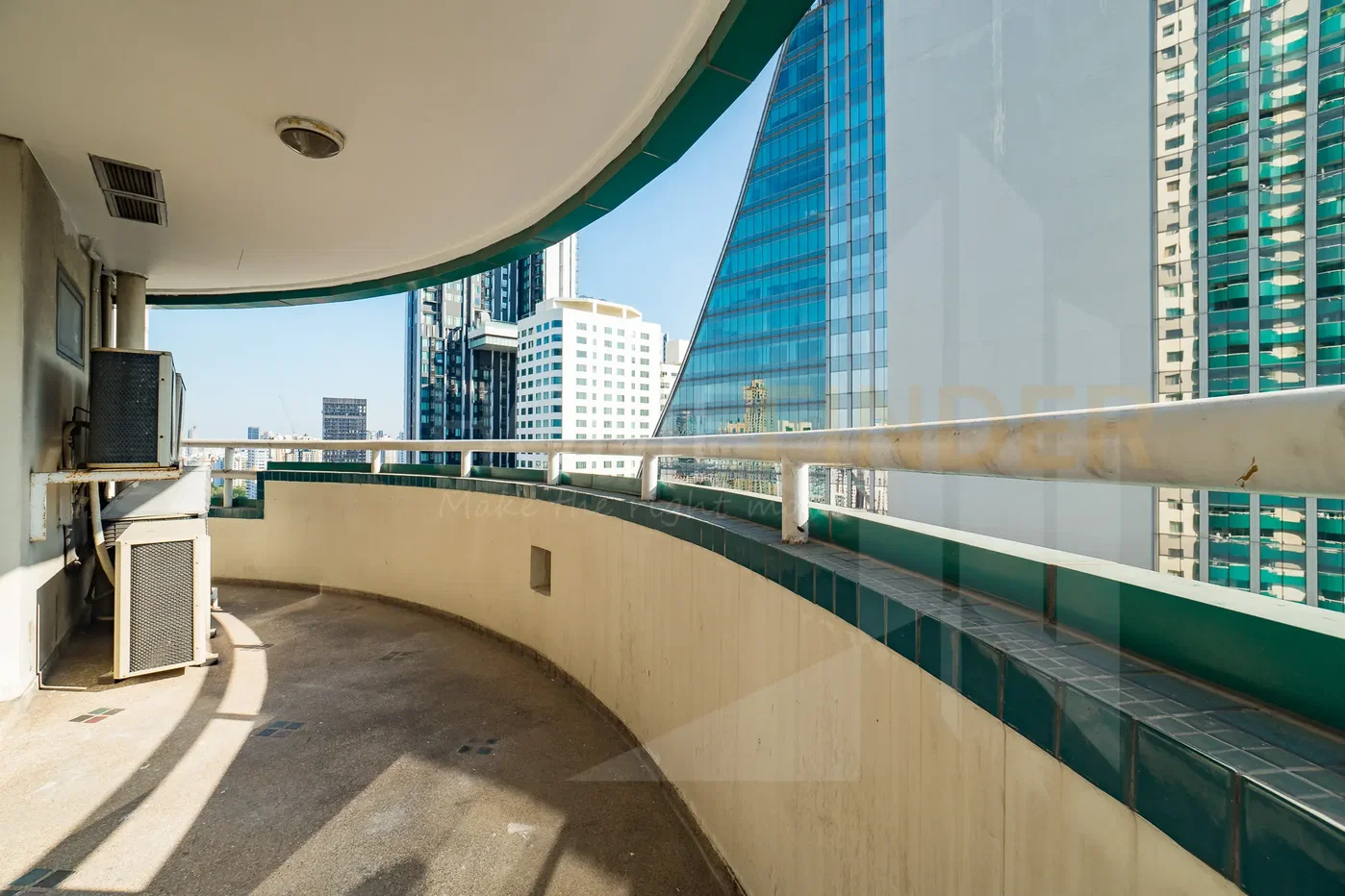 picture Las Colinas 2 bedrooms, for rent - 16/18