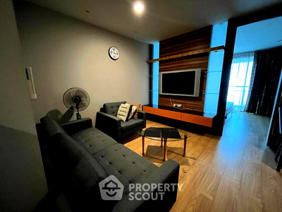 คอนโดให้เช่า : BTS ศาลาแดง 200 ม. คอนโด 1 ห้องนอน Silom Grand Terrace Condominium (ID 681126)