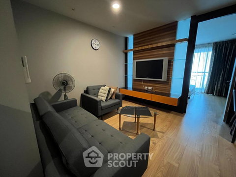 BTS ศาลาแดง 200 ม. คอนโด 1 ห้องนอน Silom Grand Terrace Condominium (ID 681126)