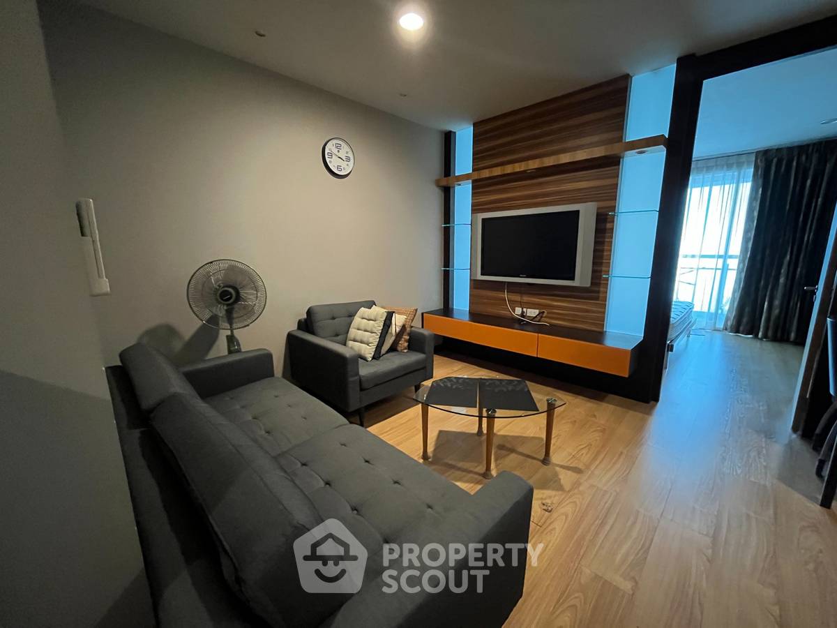 รูป BTS ศาลาแดง 200 ม. คอนโด 1 ห้องนอน Silom Grand Terrace Condominium (ID 681126) - รูปที่ 1/15
