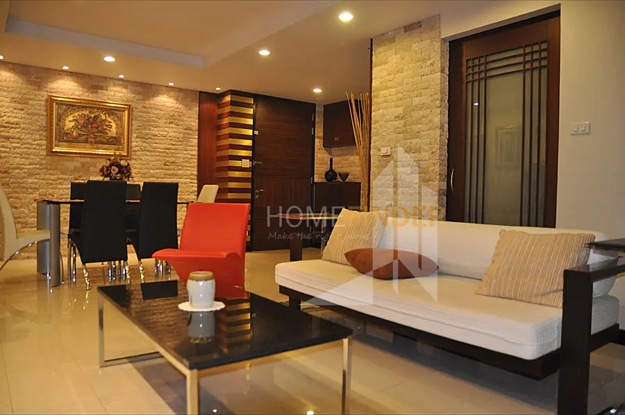 Avenue 61 2 bedrooms, for rent