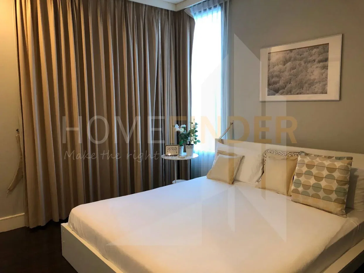 picture Aguston Sukhumvit 22 3 bedrooms, for rent - 1/7