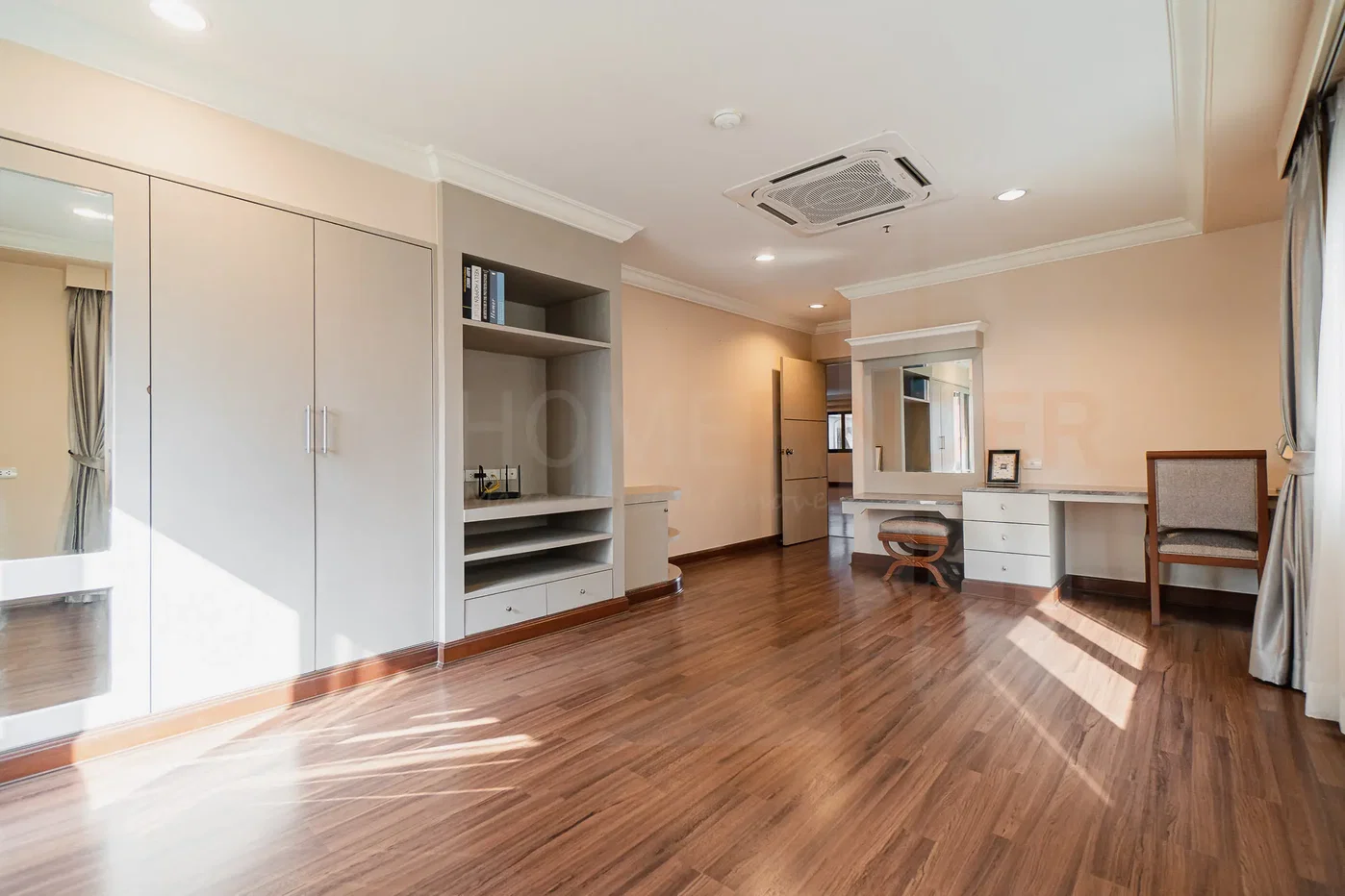 รูป G.P. Grande Tower 3 ห้องนอน ให้เช่า - รูปที่ 6/20